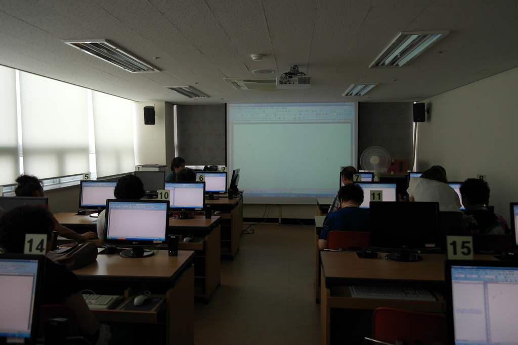 ����Ư�� - ���ʺ� ��ǻ�� ����(ȭ���Ϲ�)